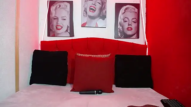 Tiana Ebony18 online show from 04/10/26, 12:10