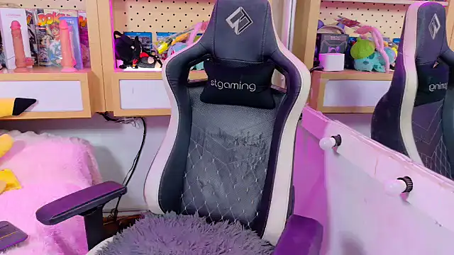 Adisson kyler online show from 10/06/25, 04:48