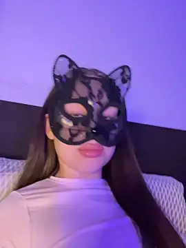 Daria-maus24 online show from 10/22/25, 07:24