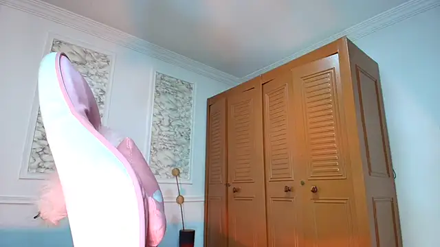 Danella houston online show from 10/04/25, 07:01