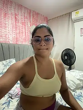 Tana latin online show from 03/15/26, 01:33