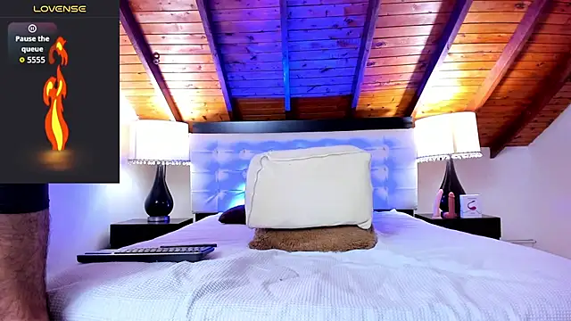 Snapshot of Sebastian_Berne chatting on 11/20/25, 07:35 Sebastian Berne online show from 11/20/25, 07:35