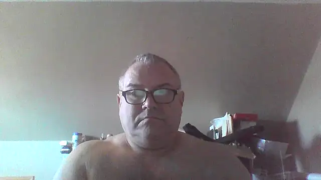 Snapshot of mkestr69 chatting on 02/11/26, 06:13 mkestr69 online show from 02/11/26, 06:13