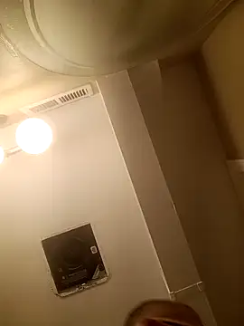 Snapshot of mkestr69 chatting on 03/31/26, 06:19 mkestr69 online show from 03/31/26, 06:19