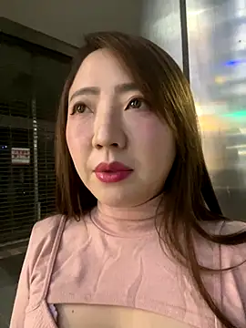 Hannababy  online show from 11/21/25, 04:16