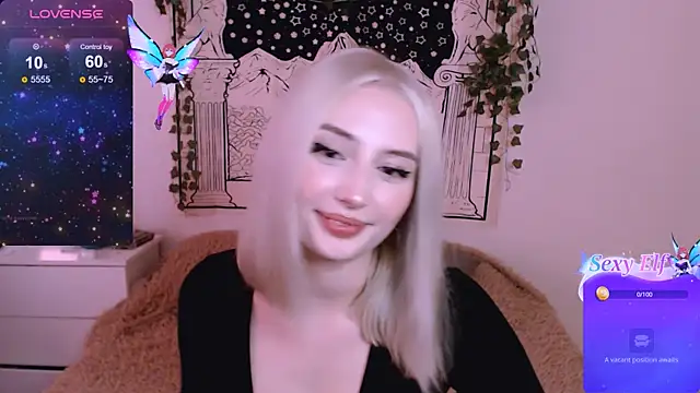 Snapshot of beauty_blonde chatting on 02/10/25, 05:36 beauty blonde online show from 02/10/25, 05:36