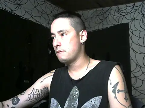 Snapshot of vampireathome chatting on 03/07/26, 06:21 vampireathome online show from 03/07/26, 06:21