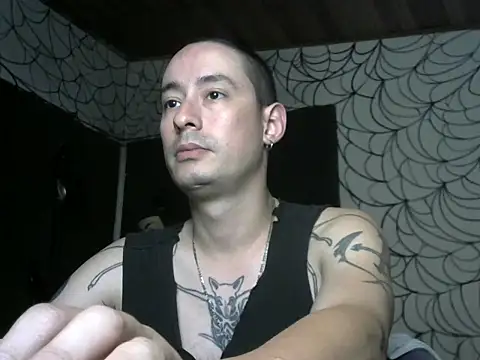 Snapshot of vampireathome chatting on 03/13/26, 07:04 vampireathome online show from 03/13/26, 07:04