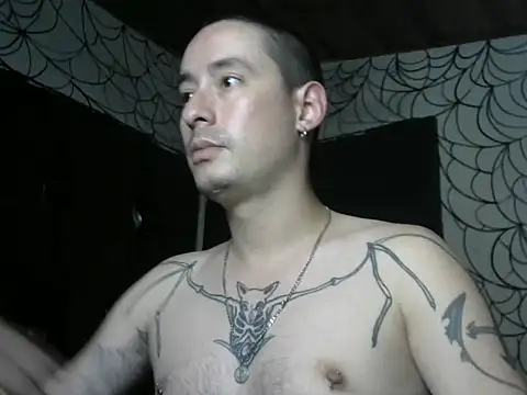 Snapshot of vampireathome chatting on 03/15/26, 05:13 vampireathome online show from 03/15/26, 05:13