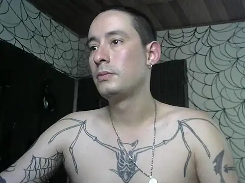 Snapshot of vampireathome chatting on 03/20/26, 07:41 vampireathome online show from 03/20/26, 07:41