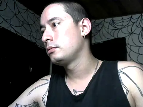 Snapshot of vampireathome chatting on 03/24/26, 07:13 vampireathome online show from 03/24/26, 07:13