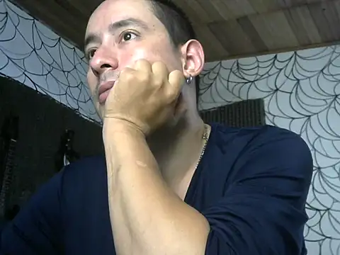 Snapshot of vampireathome chatting on 03/25/26, 06:25 vampireathome online show from 03/25/26, 06:25