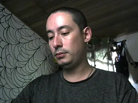 Snapshot of vampireathome chatting on 04/23/26, 06:54 vampireathome online show from 04/23/26, 06:54