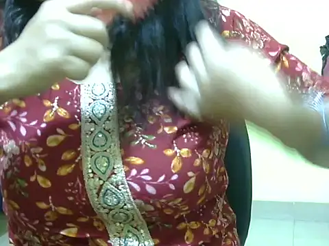 Your cutiepie  online show from 10/27/25, 05:17