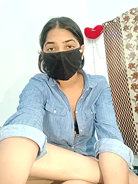 Snapshot of shnaz_1 chatting on 03/19/26, 06:28 shnaz 1 online show from 03/19/26, 06:28