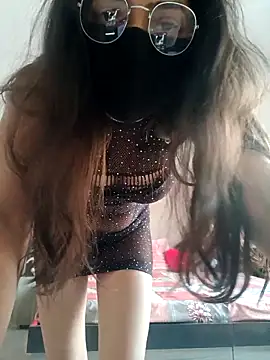 Snapshot of shnaz_1 chatting on 04/23/26, 11:20 shnaz 1 online show from 04/23/26, 11:20