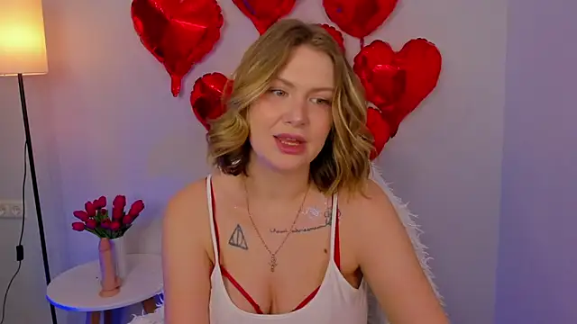 Angela Wallace online show from 02/22/25, 08:29