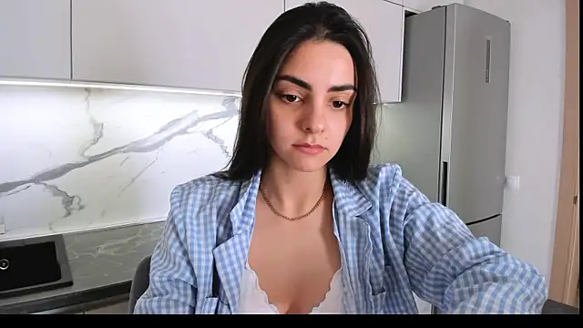 EmiliaZen online show from 02/11/25, 01:51