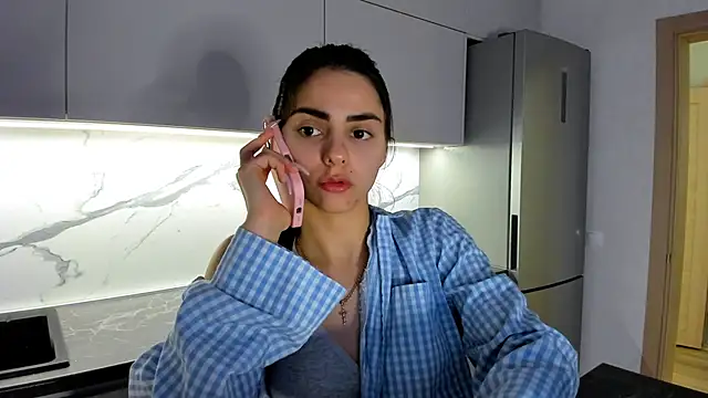 EmiliaZen online show from 03/18/25, 05:31