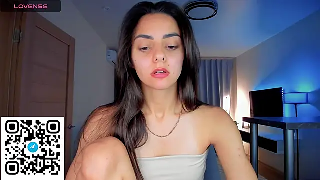 EmiliaZen online show from 09/15/25, 05:02