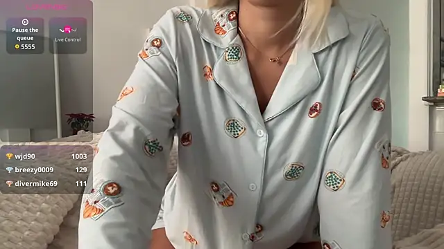 Snapshot of xdaisyhansen chatting on 12/02/25, 10:53 xdaisyhansen online show from 12/02/25, 10:53