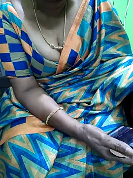 Snapshot of niiveditha chatting on 09/20/25, 03:57 niiveditha online show from 09/20/25, 03:57