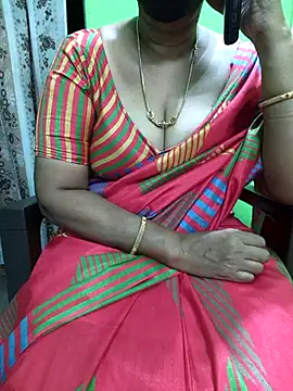 Snapshot of niiveditha chatting on 09/24/25, 02:37 niiveditha online show from 09/24/25, 02:37