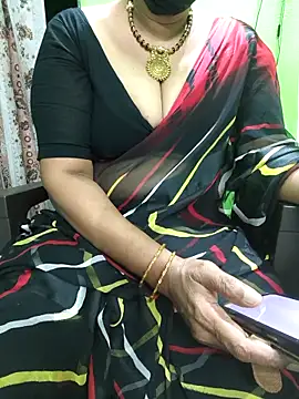 Snapshot of niiveditha chatting on 11/16/25, 01:11 niiveditha online show from 11/16/25, 01:11