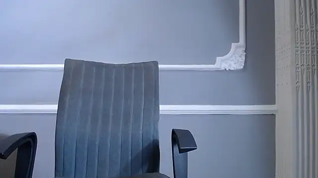 Snapshot of LiamRivers_ chatting on 11/14/25, 12:15 LiamRivers online show from 11/14/25, 12:15