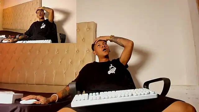 Snapshot of blackdirty420 chatting on 09/17/25, 07:37 blackdirty420 online show from 09/17/25, 07:37