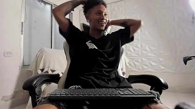 Snapshot of blackdirty420 chatting on 09/26/25, 08:57 blackdirty420 online show from 09/26/25, 08:57