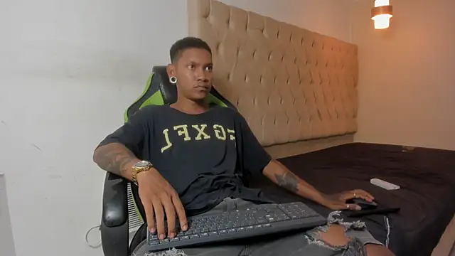 Snapshot of blackdirty420 chatting on 11/05/25, 07:47 blackdirty420 online show from 11/05/25, 07:47