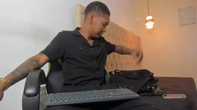 Snapshot of blackdirty420 chatting on 11/08/25, 07:56 blackdirty420 online show from 11/08/25, 07:56