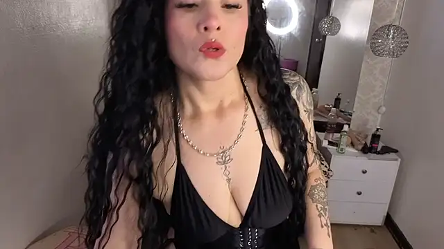 lizha milf online show from 12/03/25, 05:33