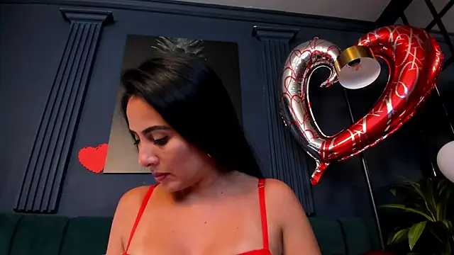 Snapshot of scarlet_edwars chatting on 02/14/25, 10:14 scarlet edwars online show from 02/14/25, 10:14