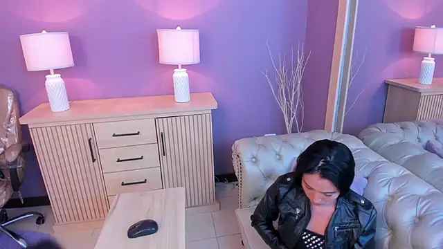 Snapshot of scarlet_edwars chatting on 02/22/25, 11:24 scarlet edwars online show from 02/22/25, 11:24