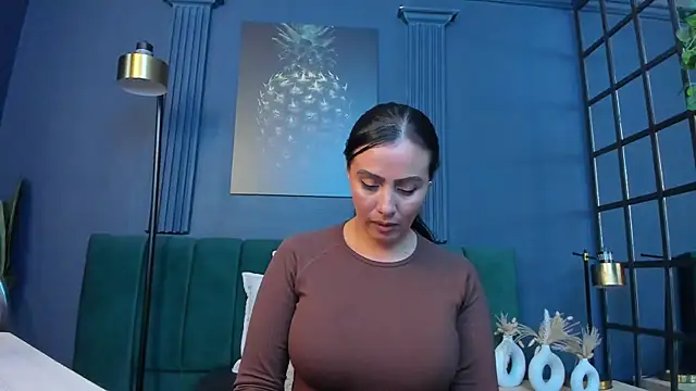 Snapshot of scarlet_edwars chatting on 03/25/26, 07:42 scarlet edwars online show from 03/25/26, 07:42