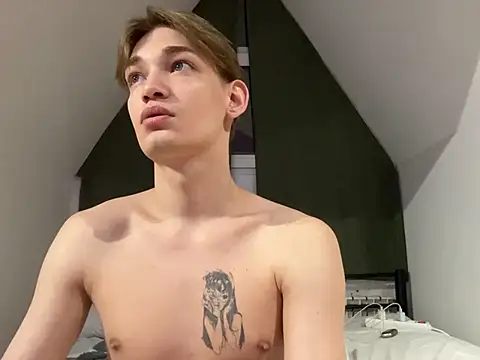 Julian wins online show from 02/17/25, 12:48