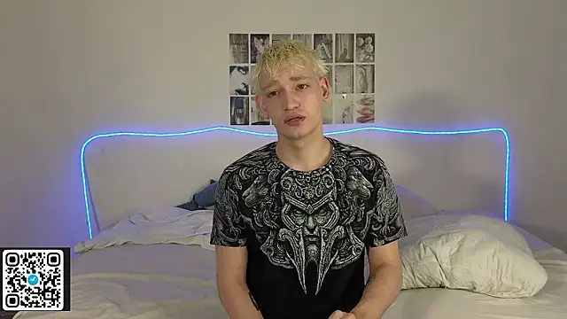 Snapshot of Julian_wins chatting on 03/19/26, 05:00 Julian wins online show from 03/19/26, 05:00