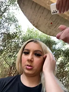 hotamanda01 online show from 12/01/25, 10:31