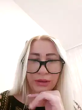 visnjica online show from 02/13/25, 10:33