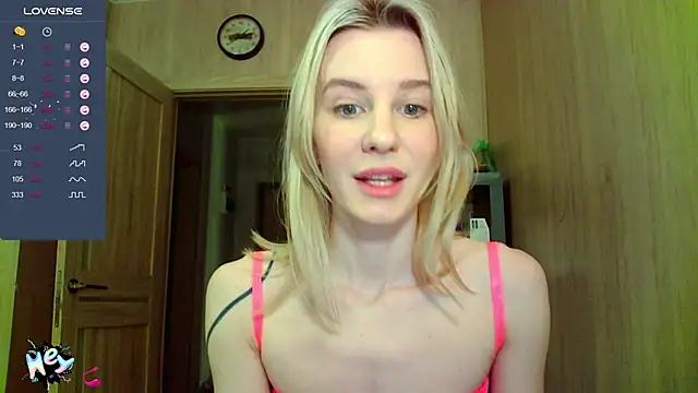 Snapshot of Caramel_piegirl chatting on 02/12/25, 05:05 Caramel piegirl online show from 02/12/25, 05:05