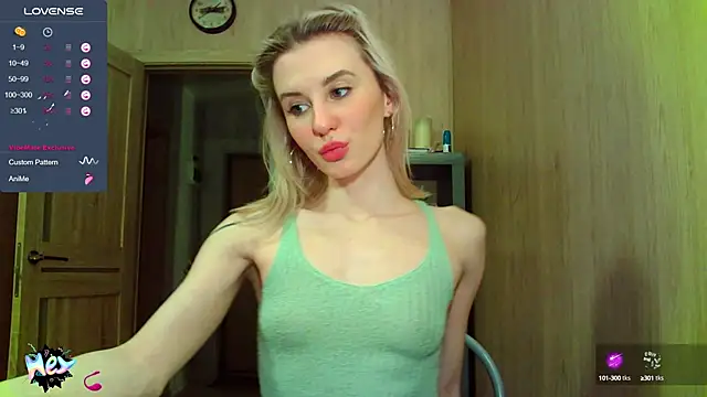 Snapshot of Caramel_piegirl chatting on 03/21/25, 07:13 Caramel piegirl online show from 03/21/25, 07:13