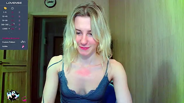 Snapshot of Caramel_piegirl chatting on 09/21/25, 05:25 Caramel piegirl online show from 09/21/25, 05:25