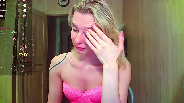 Caramel piegirl online show from 04/07/26, 12:00