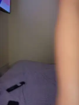 Laura-Khalifa online show from 11/23/25, 10:09