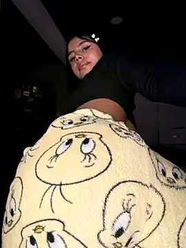 Laura-Khalifa online show from 03/28/26, 06:35