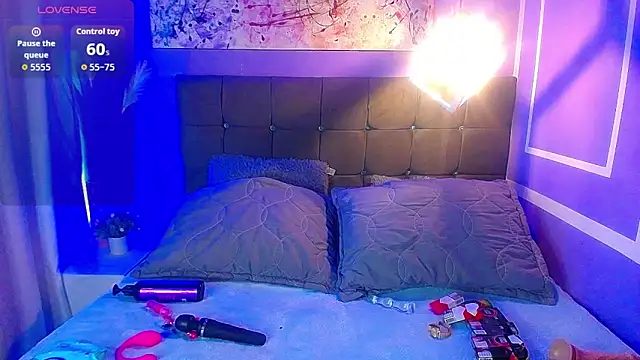 Snapshot of melissa_becraft chatting on 10/21/25, 02:01 melissa becraft online show from 10/21/25, 02:01