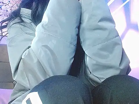 Snapshot of melissa_becraft chatting on 12/01/25, 01:54 melissa becraft online show from 12/01/25, 01:54