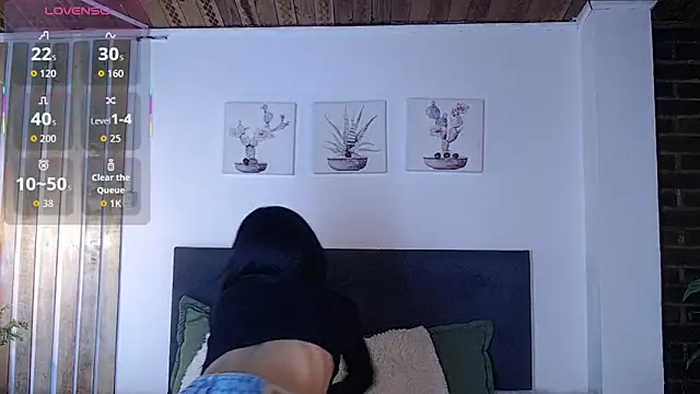 Snapshot of melissa_becraft chatting on 12/04/25, 01:48 melissa becraft online show from 12/04/25, 01:48